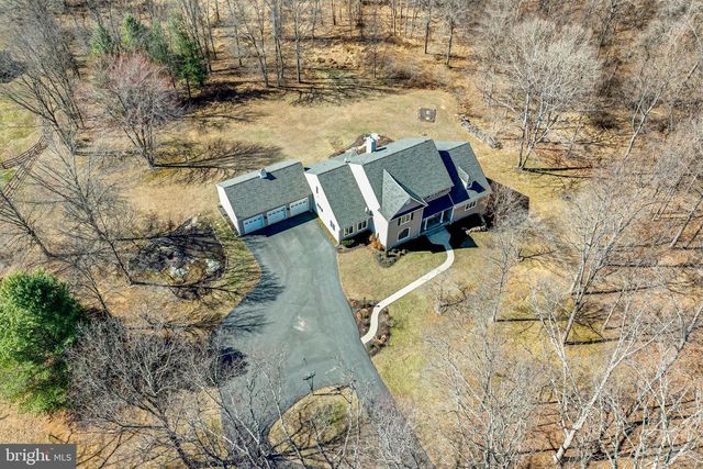 8986 WOODWARD RD, Marshall, VA 20115