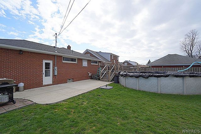 90 Brinker Road, Lackawanna, NY 14218