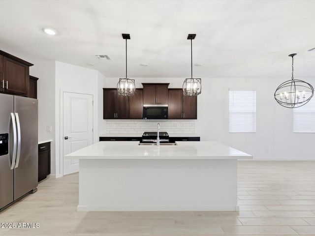 15819 W COTTONTAIL Lane, Surprise, AZ 85387