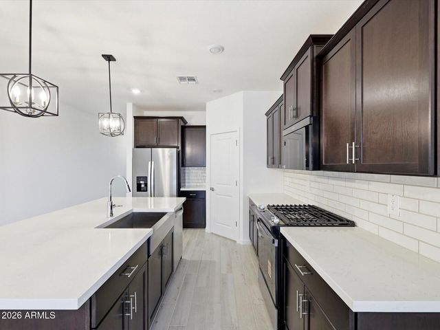 15819 W COTTONTAIL Lane, Surprise, AZ 85387