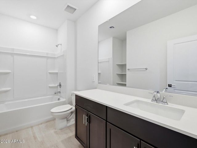 15819 W COTTONTAIL Lane, Surprise, AZ 85387