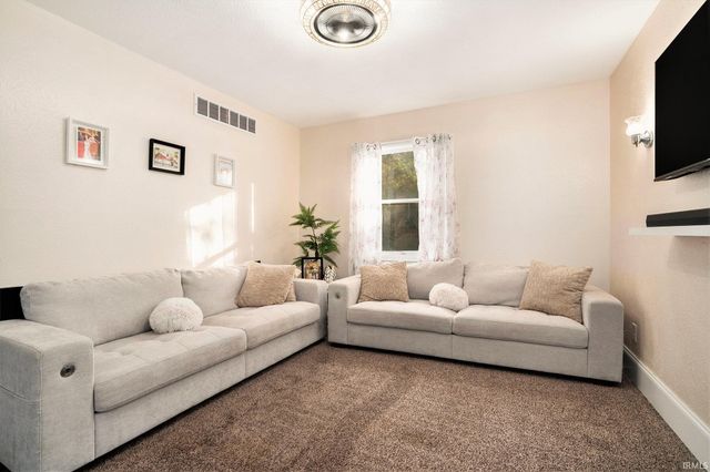 205 Twin River Trail, Bristol, IN 46507