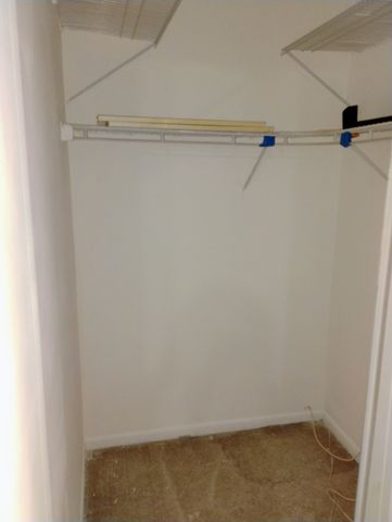 910 W Alleghany Drive 2B, Arlington Heights, IL 60004