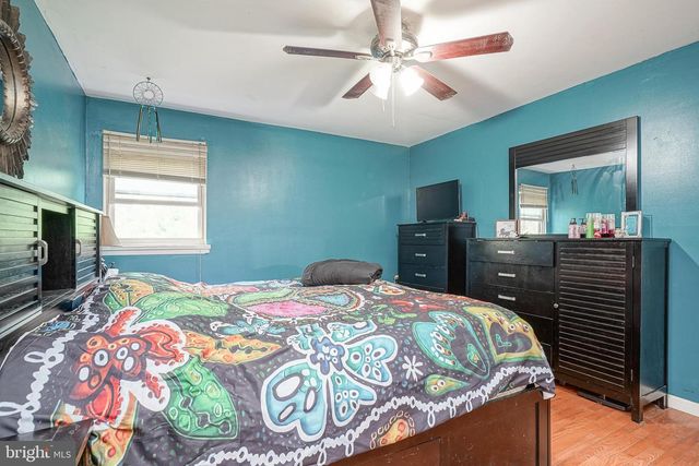 129 KAREN DR, Williamstown, NJ 08094