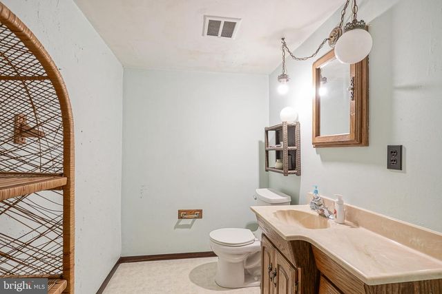 129 KAREN DR, Williamstown, NJ 08094