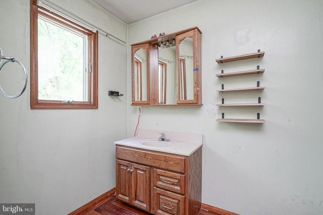 129 KAREN DR, Williamstown, NJ 08094