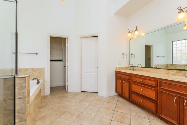 7606 Veranda Drive, Cove, TX 77523