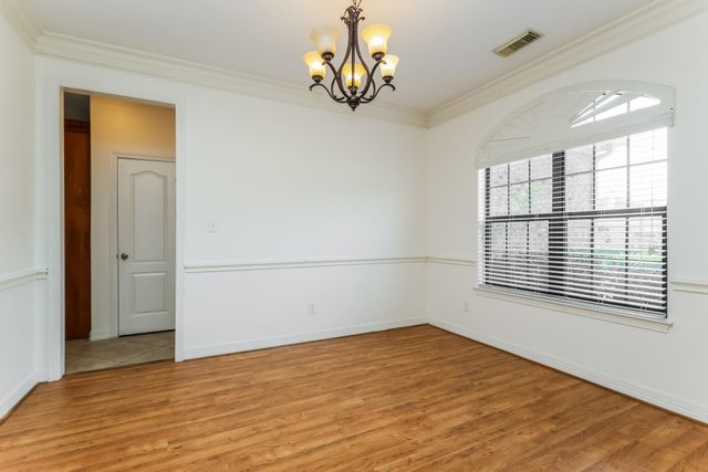 7606 Veranda Drive, Cove, TX 77523