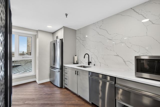 433 S 7th Street 1924, Minneapolis, MN 55415