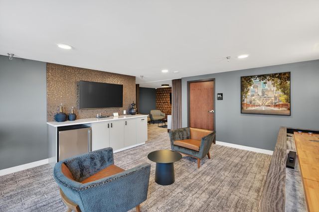 433 S 7th Street 1924, Minneapolis, MN 55415