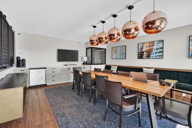 433 S 7th Street 1924, Minneapolis, MN 55415