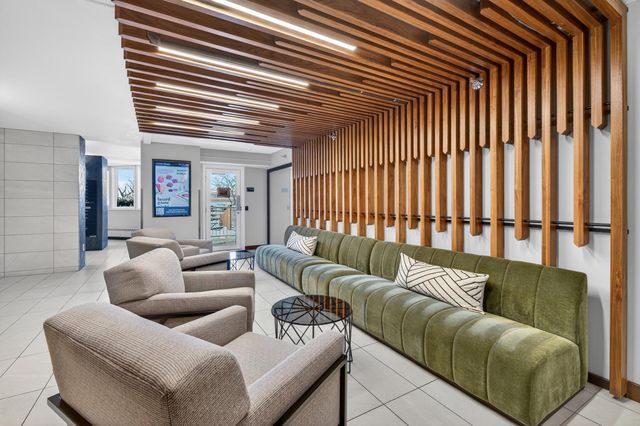 433 S 7th Street 1924, Minneapolis, MN 55415