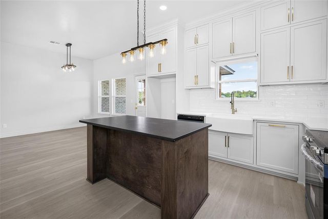 11460 White Tail Ridge, Guthrie, OK 73044