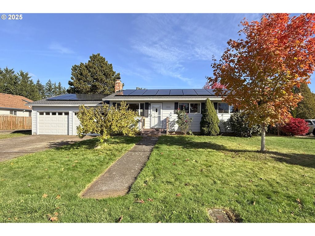 1226 Sw HENSLEY Rd, Troutdale, OR 97060
