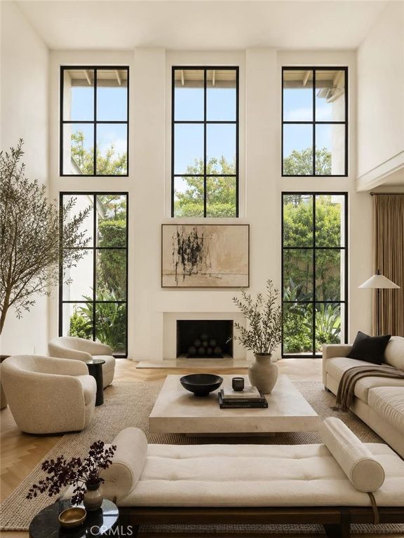 10 Rue Valbonne, Newport Beach, CA 92660 — exterior