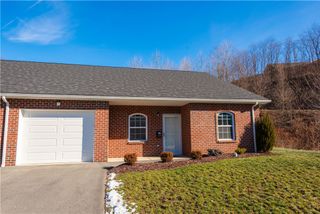 201 Adia Lane 15, Lower Burrell, PA 15068