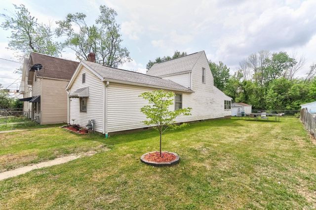 1124 Spruce Street, Evansville, IN 47710