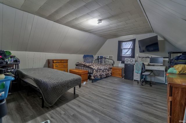 1124 Spruce Street, Evansville, IN 47710