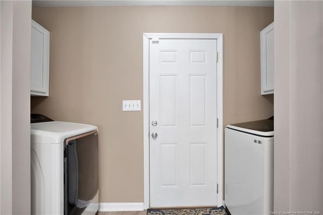 818 Eagle Landing Drive, Hope Mills, NC 28348