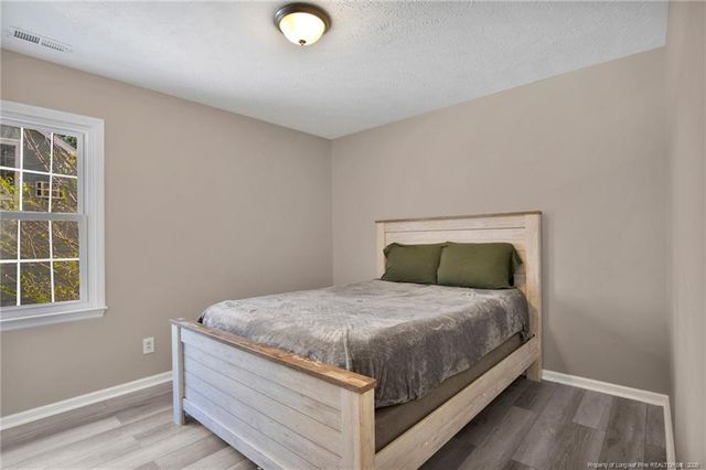 818 Eagle Landing Drive, Hope Mills, NC 28348