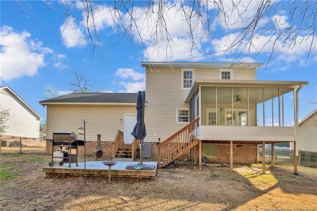 818 Eagle Landing Drive, Hope Mills, NC 28348