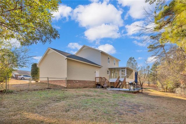 818 Eagle Landing Drive, Hope Mills, NC 28348