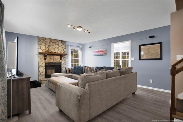 818 Eagle Landing Drive, Hope Mills, NC 28348