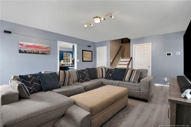 818 Eagle Landing Drive, Hope Mills, NC 28348