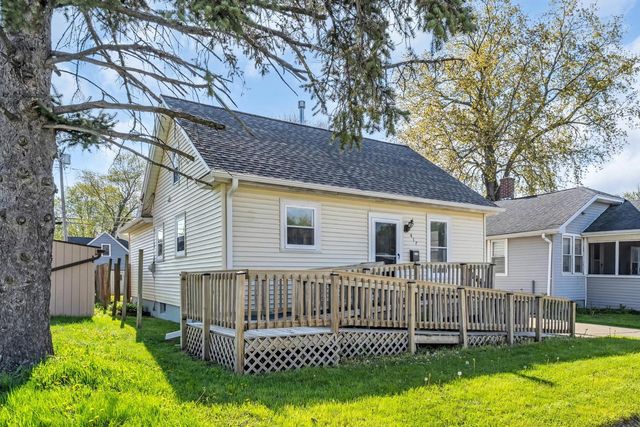 417 Island Ave AVENUE, Racine, WI 53405