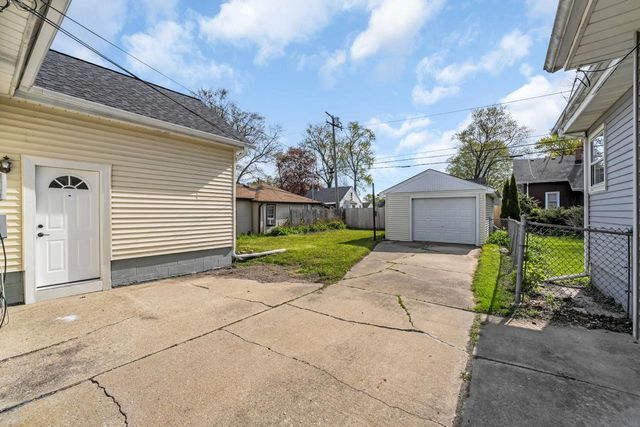 417 Island Ave AVENUE, Racine, WI 53405
