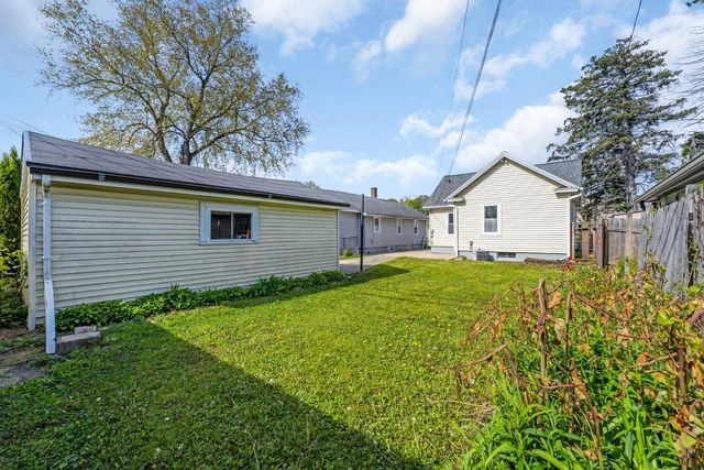 417 Island Ave AVENUE, Racine, WI 53405
