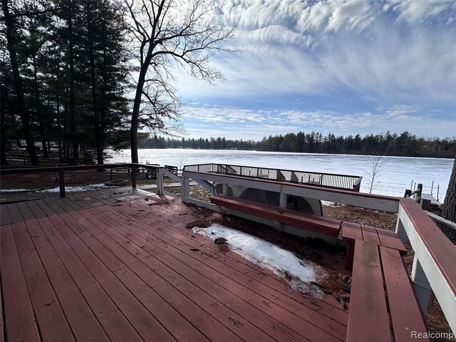 2221 Grass Lake Avenue 30, Lake, MI 48632