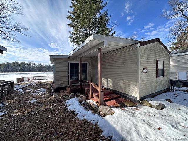 2221 Grass Lake Avenue 30, Lake, MI 48632