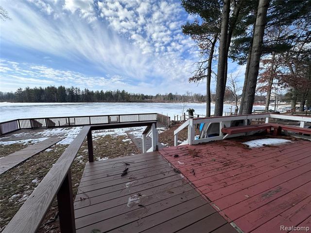 2221 Grass Lake Avenue 30, Lake, MI 48632