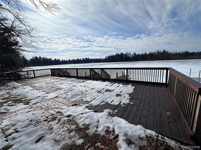 2221 Grass Lake Avenue 30, Lake, MI 48632