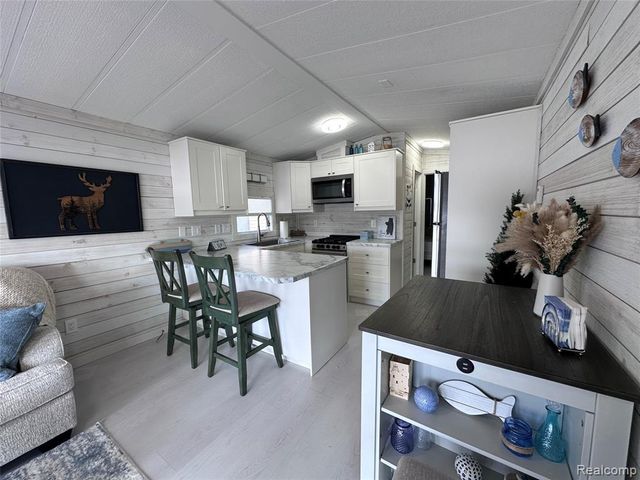 2221 Grass Lake Avenue 30, Lake, MI 48632