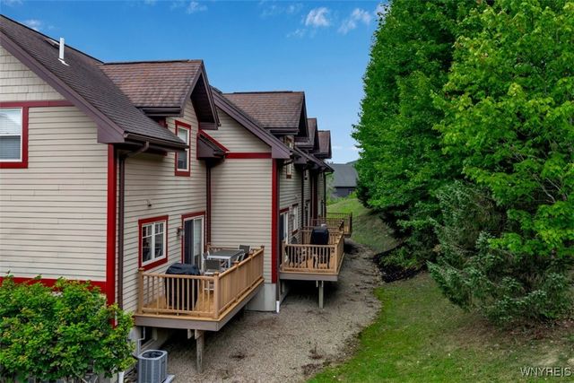 9 Mountainview Lower, Ellicottville, NY 14731