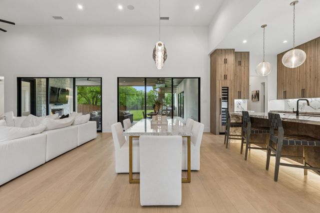 309 Glade Road, Colleyville, TX 76034