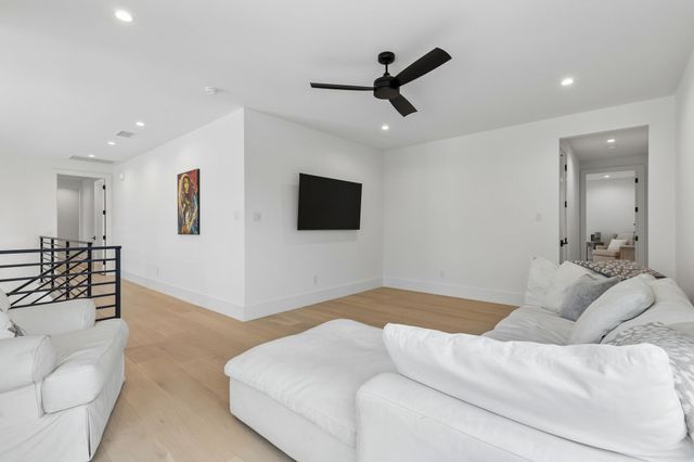 309 Glade Road, Colleyville, TX 76034