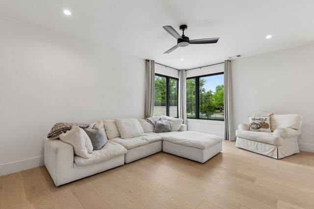 309 Glade Road, Colleyville, TX 76034