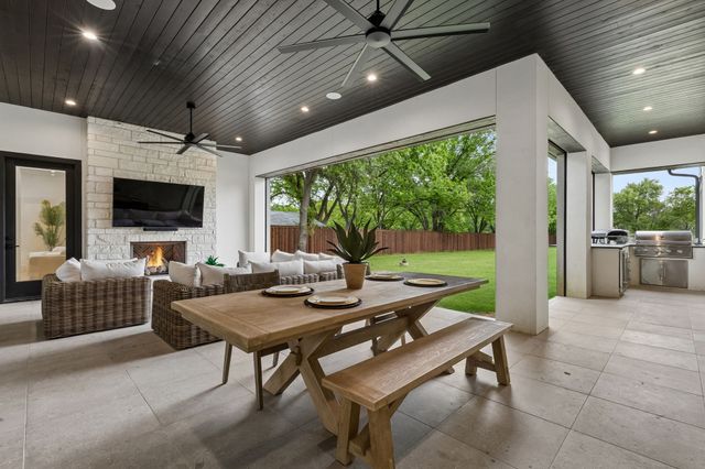 309 Glade Road, Colleyville, TX 76034