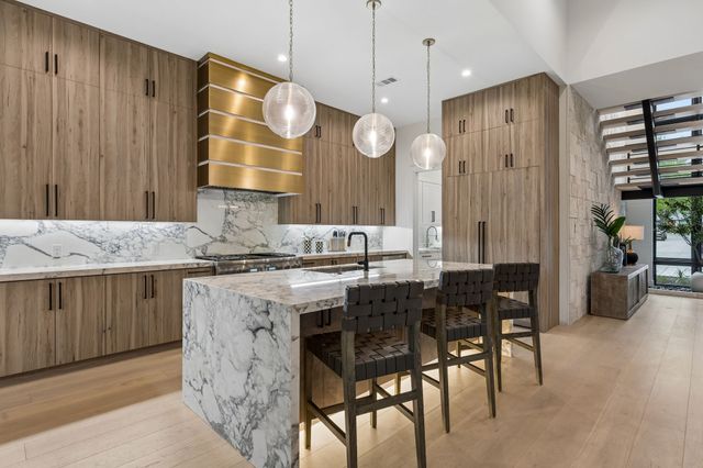 309 Glade Road, Colleyville, TX 76034