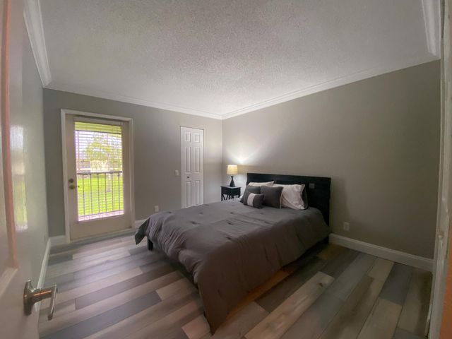 711 Forest Club Drive 111, Wellington, FL 33414