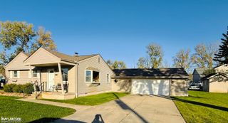 38140 Mallast Street, Harrison Twp, MI 48045