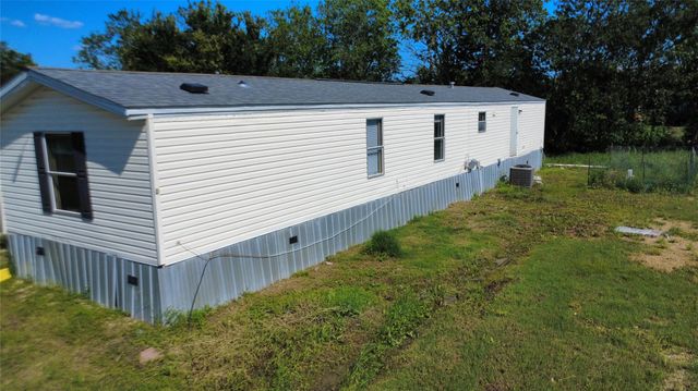 5644 Fm 535 RD, Cedar Creek, TX 78612