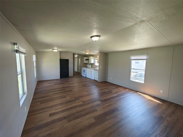 5644 Fm 535 RD, Cedar Creek, TX 78612
