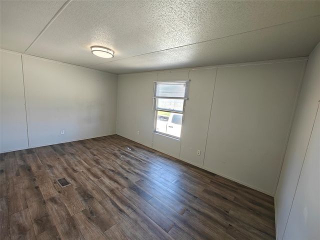 5644 Fm 535 RD, Cedar Creek, TX 78612