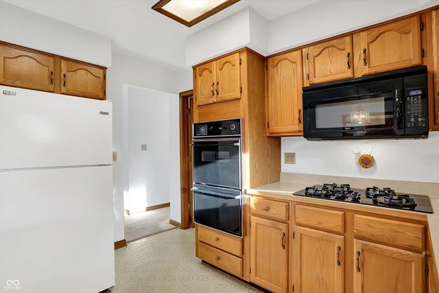 3756 S Fallow Trail, New Palestine, IN 46163