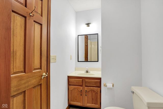 3756 S Fallow Trail, New Palestine, IN 46163