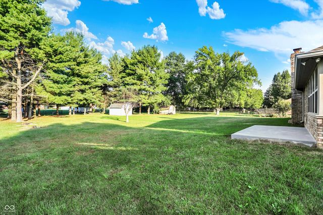 3756 S Fallow Trail, New Palestine, IN 46163